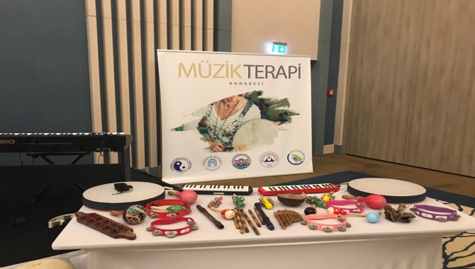 1. Ulusal Müzik Terapi Kongresi Mesleki Eğitim Çalıştayı'yla Başladı