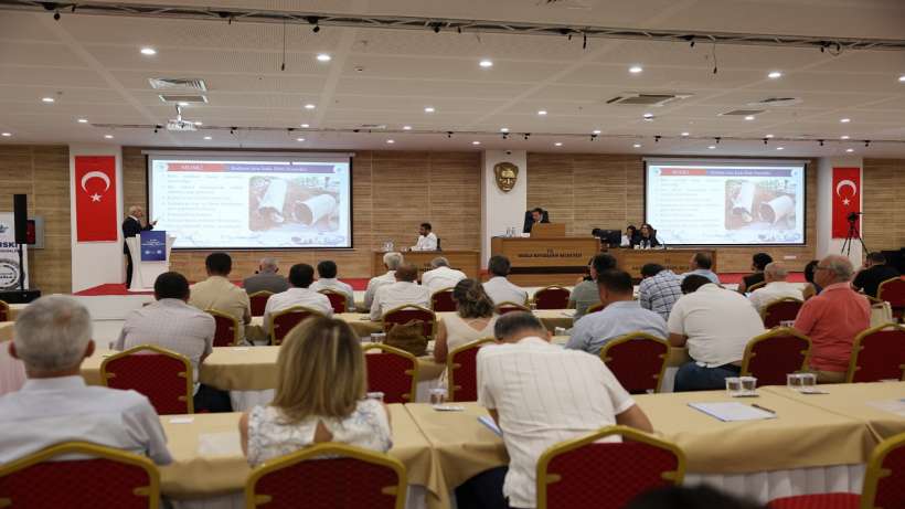 Başkan Aras’tan Üreticiye ve Turizmciye Su Tarifesi Müjdesi Başkan Aras’tan Üreticiye ve Turizmciye Su Tarifesi Müjdesi