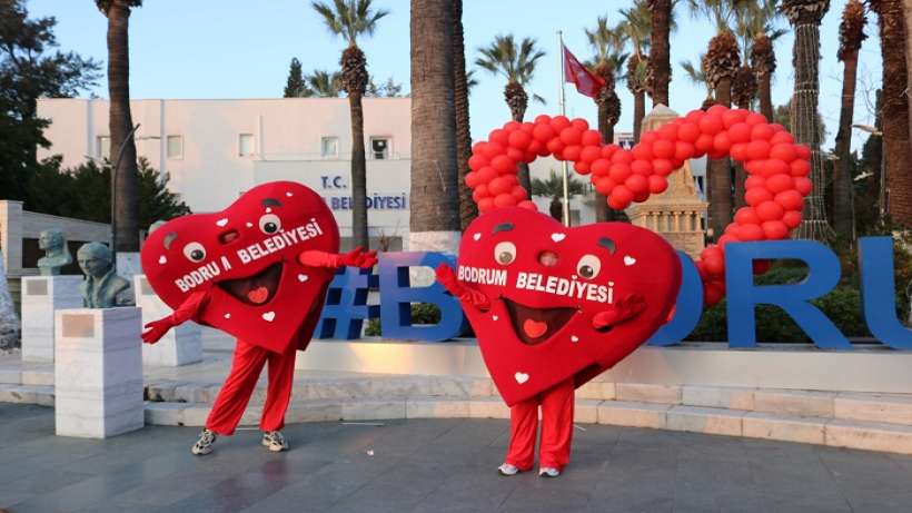 Bodrum’da Sevgililer Günü Kutlaması