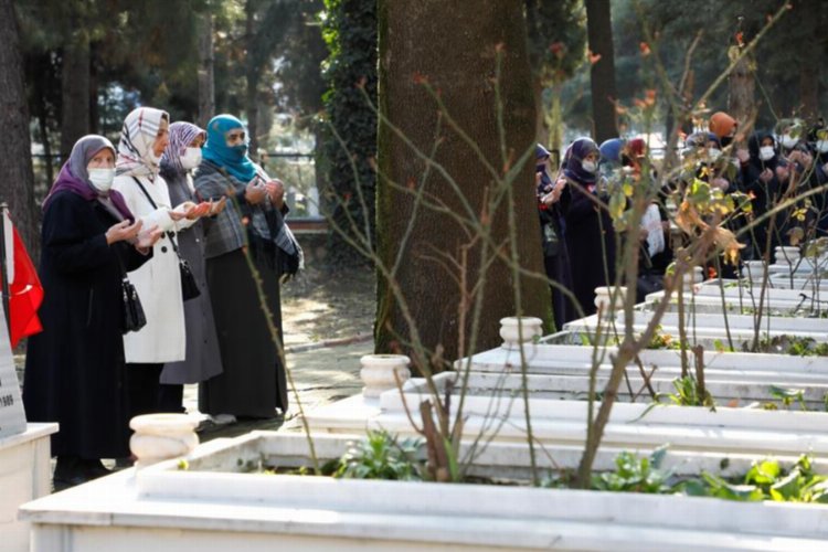 Bursa İnegöl'de Çanakkale Zaferinin 107. yılında şehitler minnetle anıldı 