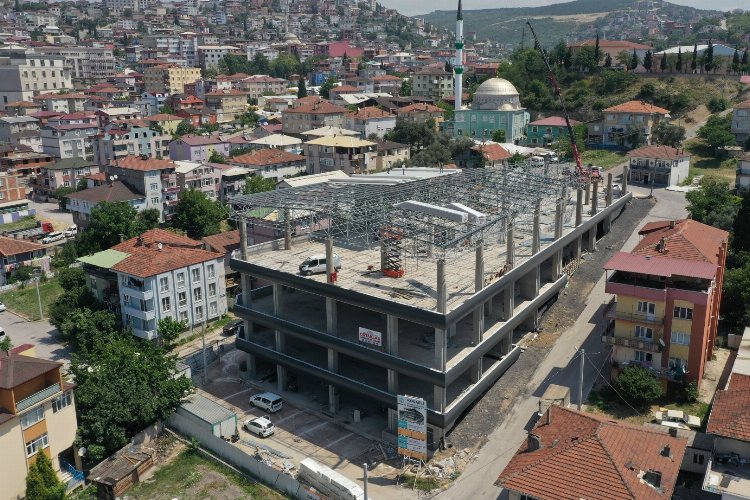 Kocaeli Dilovası'nda pazar yerine uzay kafesi