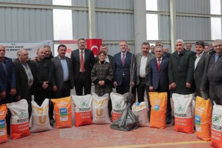 Kütahya'da çiftçilere tohum ve fide desteği 