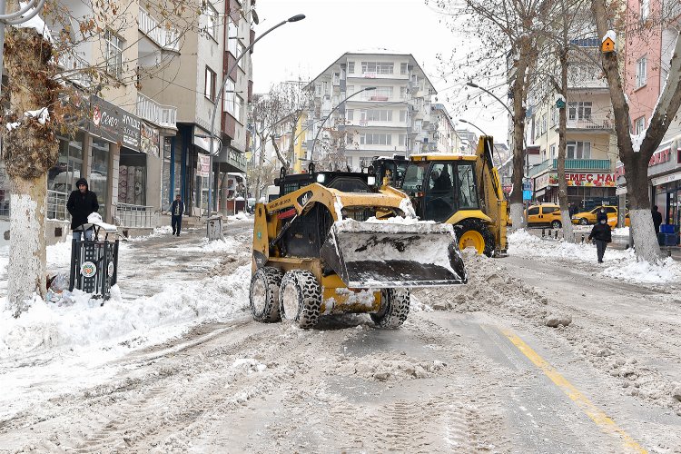 Malatya’da Büyükşehir imdada yetişti