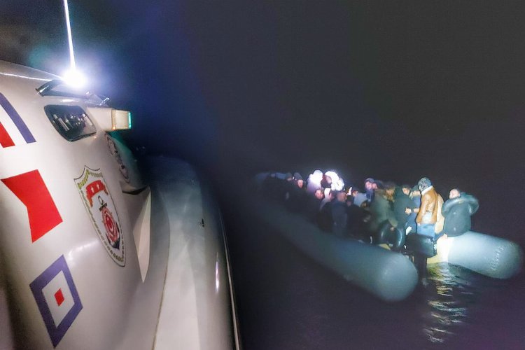 Muğla Datça'da 42 düzensiz göçmen yakalandı