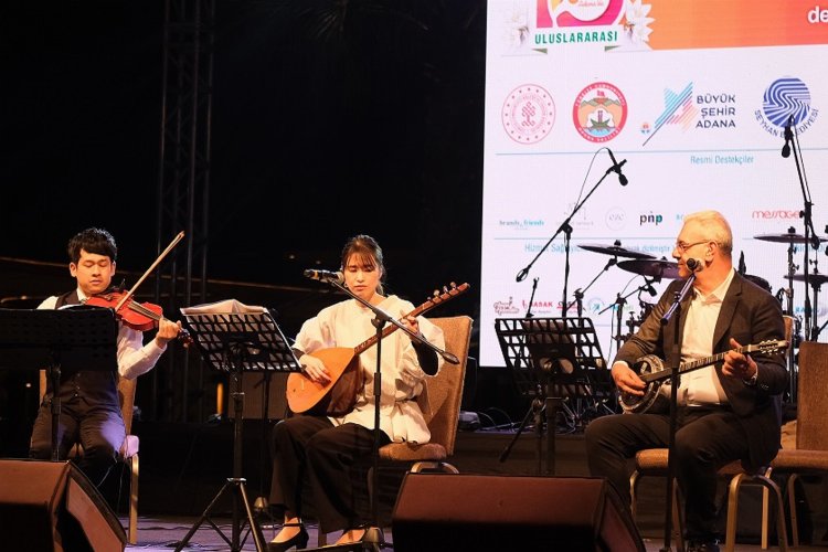 Adana'da karnavalda Ali Haydar Bozkurt sürprizi 