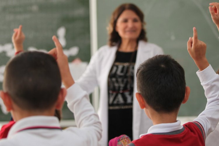 Aday Öğretmenlik ve Kariyer Basamakları Yönetmeliği Resmi Gazete'de 