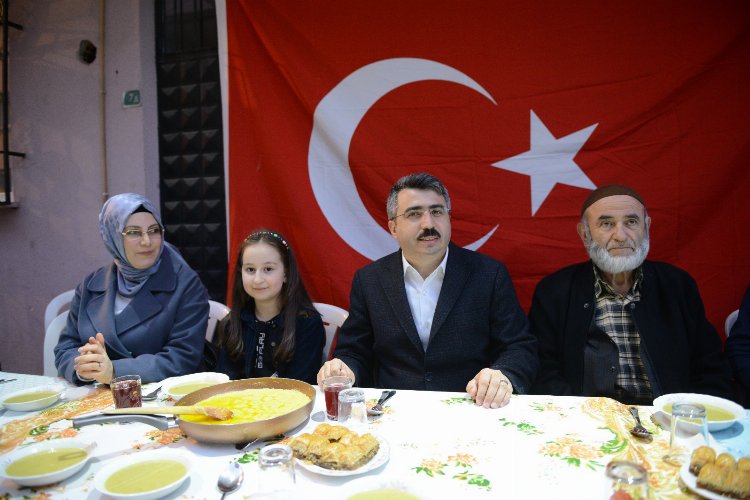 Başkan Yılmaz Bursa Yıldırım'da iftar sofralarına misafir oluyor