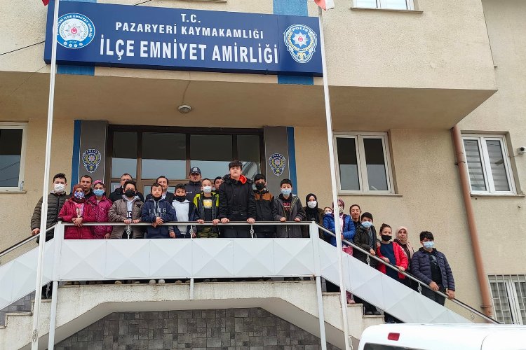 Bilecik Pazaryeri'nde öğrencilerden 10 Nisan ziyareti