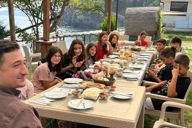 Bursa Mudanya'da yaz Kur'an kursiyerleri kahvaltıda buluştu