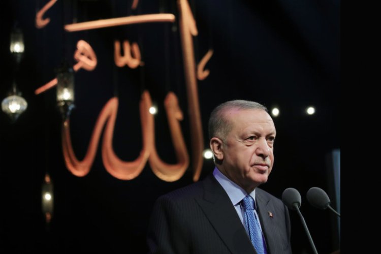 Cumhurbaşkanı Erdoğan: Sıkıntıların sebebi de çaresi de Kur'an-ı Kerim'de 