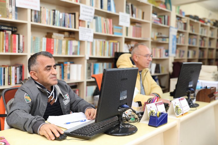 Didim Belediyesi Kütüphanesi 7'den 70'e herkese okumayı sevdiriyor 