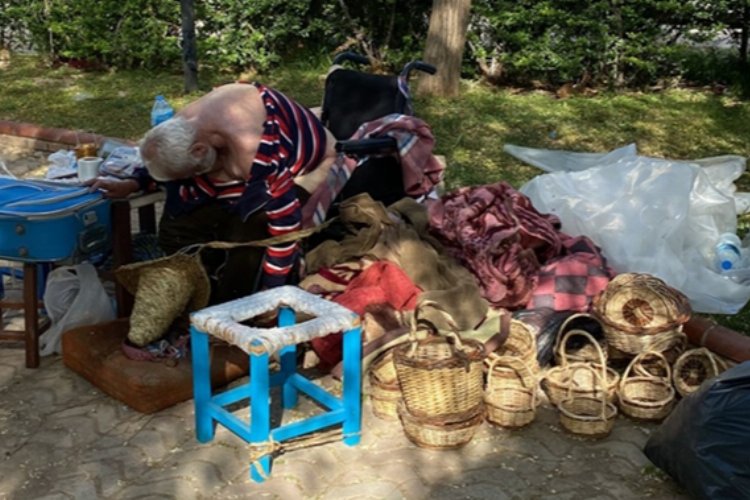 Didim'de evsiz vatandaş hayatını kaybetti 
