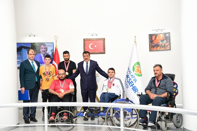 Dünya Şampiyonası'ndan Malatya'ya 15 madalya 