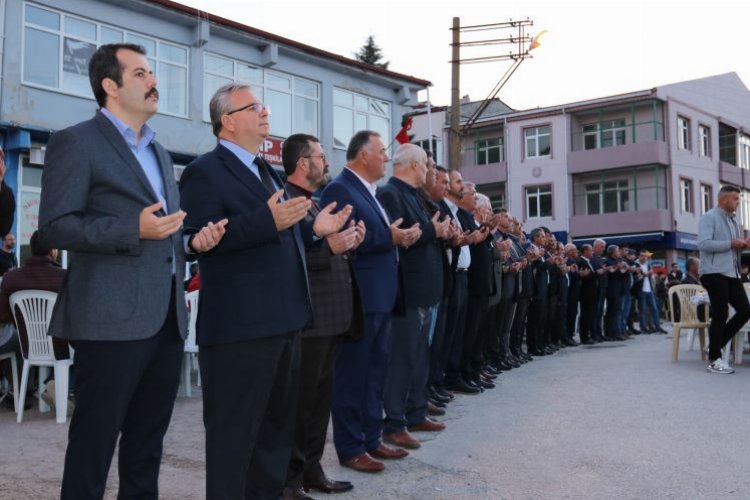 Edirne Süloğlu'nda büyük iftar yemeği ve yağmur duası
