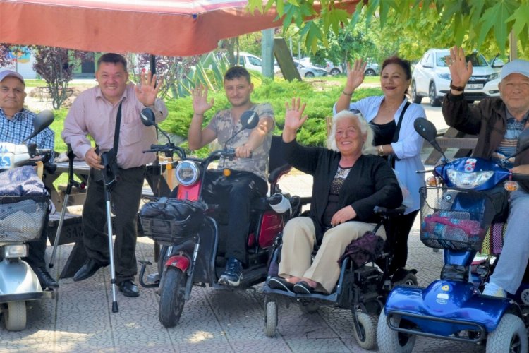 Engelli vatandaşlardan Başkan Demir'e teşekkür