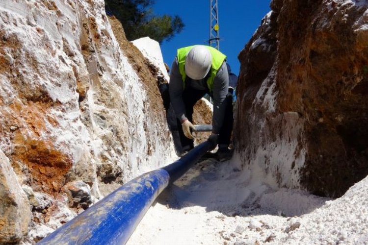Hatay Yayladağı Şenköy'de yeni şebeke ve depo çalışmaları 