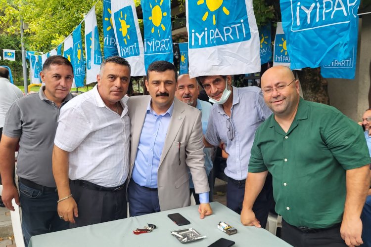 İYİ Parti Bursa'dan coşkulu kutlama