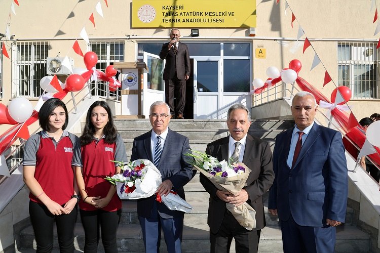 Kayseri Talas'ta yeni eğitim yılı heyecanı