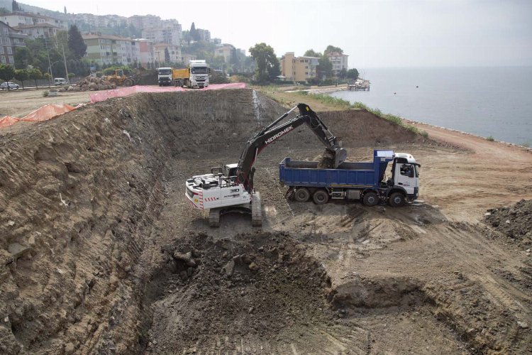 Kocaeli'de çift kaydıraklı Aquapark’a temel