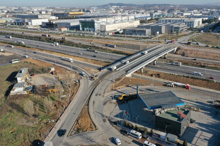 Kocaeli'nde Yeni Tembelova Köprüsü trafiğe açıldı