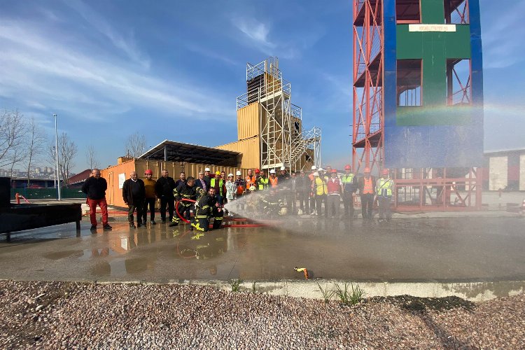 Kocaeli'nden itfaiyeden öğretmenlere yangın önleme eğitimi