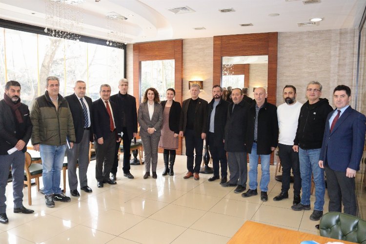 Kocaeli İzmit Belediyesi üst yönetimi, köy muhtarlarıyla bir araya geldi