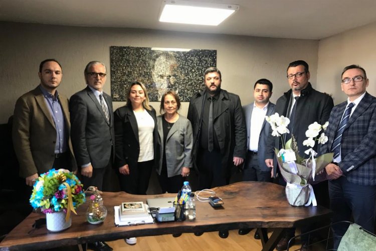 Kocaeli İzmit Belediyesinden basın şehidi Güngör Arslan’ın ailesine ziyaret
