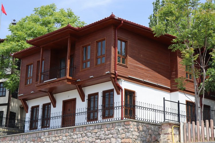 Kocaeli İzmit'e Şiir ve Edebiyat Evi açılıyor 