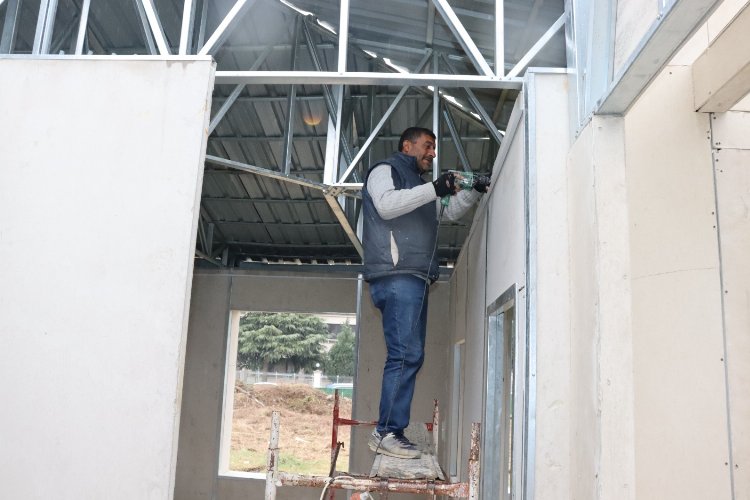 Kocaeli İzmit'te Otizm Spor ve Yaşam Evi projesinde çalışmalar hızla devam ediyor