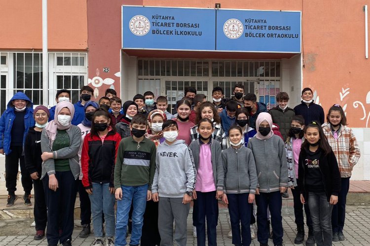 Kütahya'da gençler zararlı maddelere karşı bilgilendirildi 
