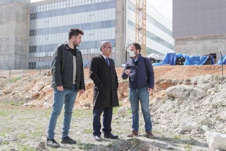 Kütahya'da hastane bitmeden yol bitecek 