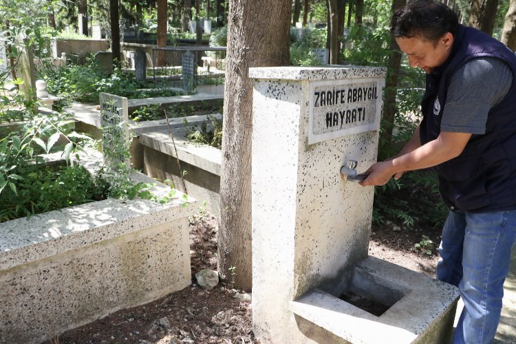 Manisa'da mezarlık çeşmelerine bakım