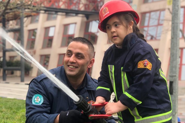 Manisa İtfaiyesi Firuze'yi ağırladı 