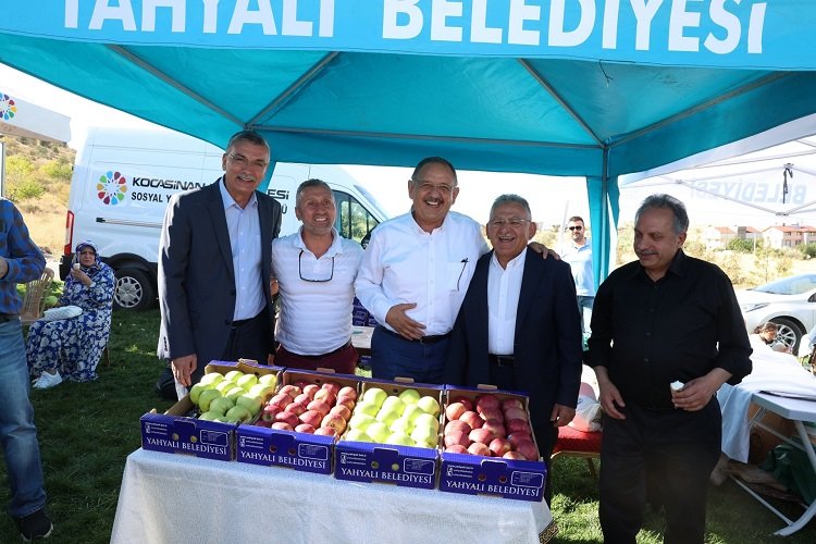 Memduh Büyükkılıç'tan festival çıkarması