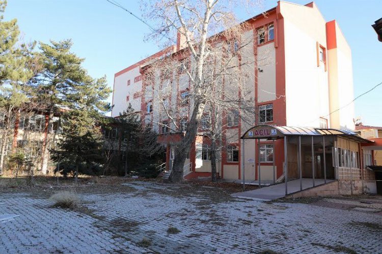 Niğde Bor'da tarihi ek bina 'aile sağlığı'na dönüşüyor