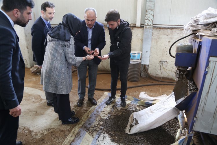 Rize'de çay çöpünden mangal kömürü üretiliyor 