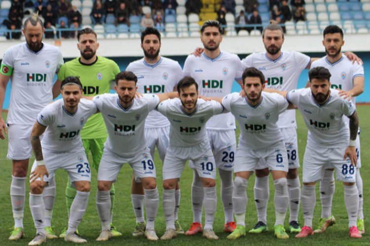 Rize Pazarspor ligde kaldı!