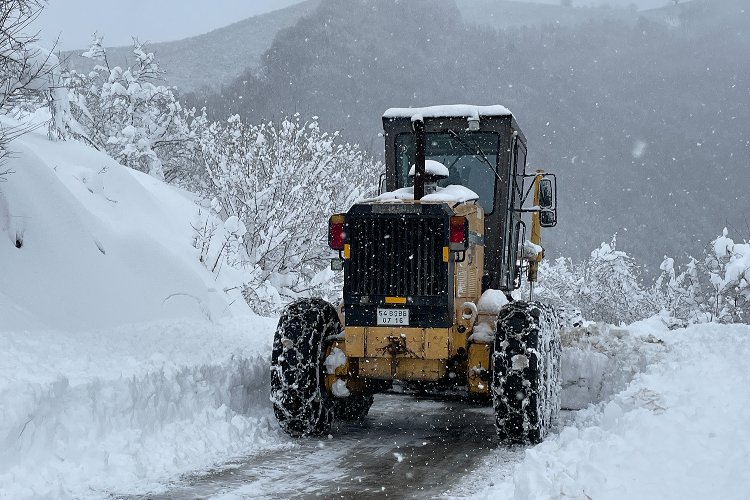 Sakarya'da 19 mahalle yolu ulaşıma açıldı