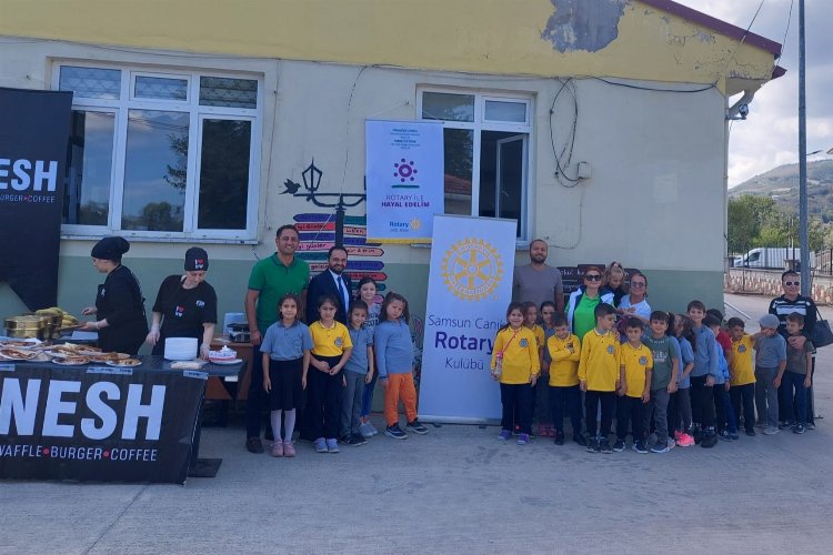 Samsun'da Rotary'den öğrencilere 'Waffle' keyfi