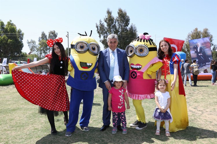 İzmir Güzelbahçe'de çocuk şenliği 