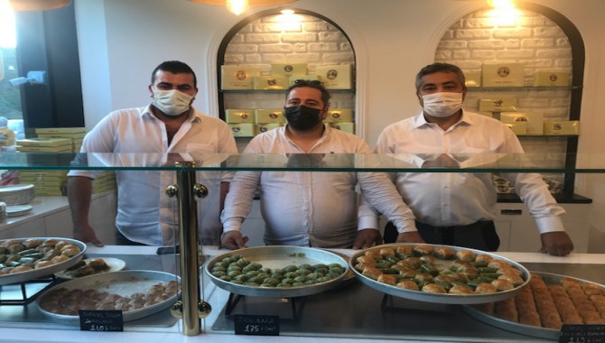 Ünlü Şef Karaman, Halil Usta Markasıyla Glutensiz Baklava Satacak