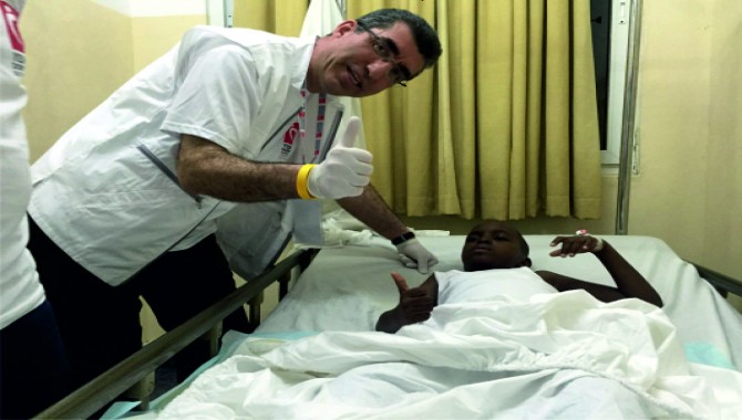Yeryüzü Doktorları Kenya’da 6 güne 59 ameliyat sığdırdı