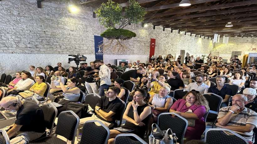 Yapılarda ‘ekolojik çözümler’ ve ‘üretimde sürdürülebilirliği’ konuşuldu Yapılarda ‘ekolojik çözümler’ ve ‘üretimde sürdürülebilirliği’ konuşuldu